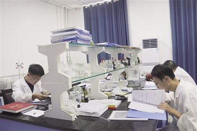 用好 金鑰匙 奮力打造一座化工新城 官莊工區(qū)黨工委書記黨建凱訪談實錄